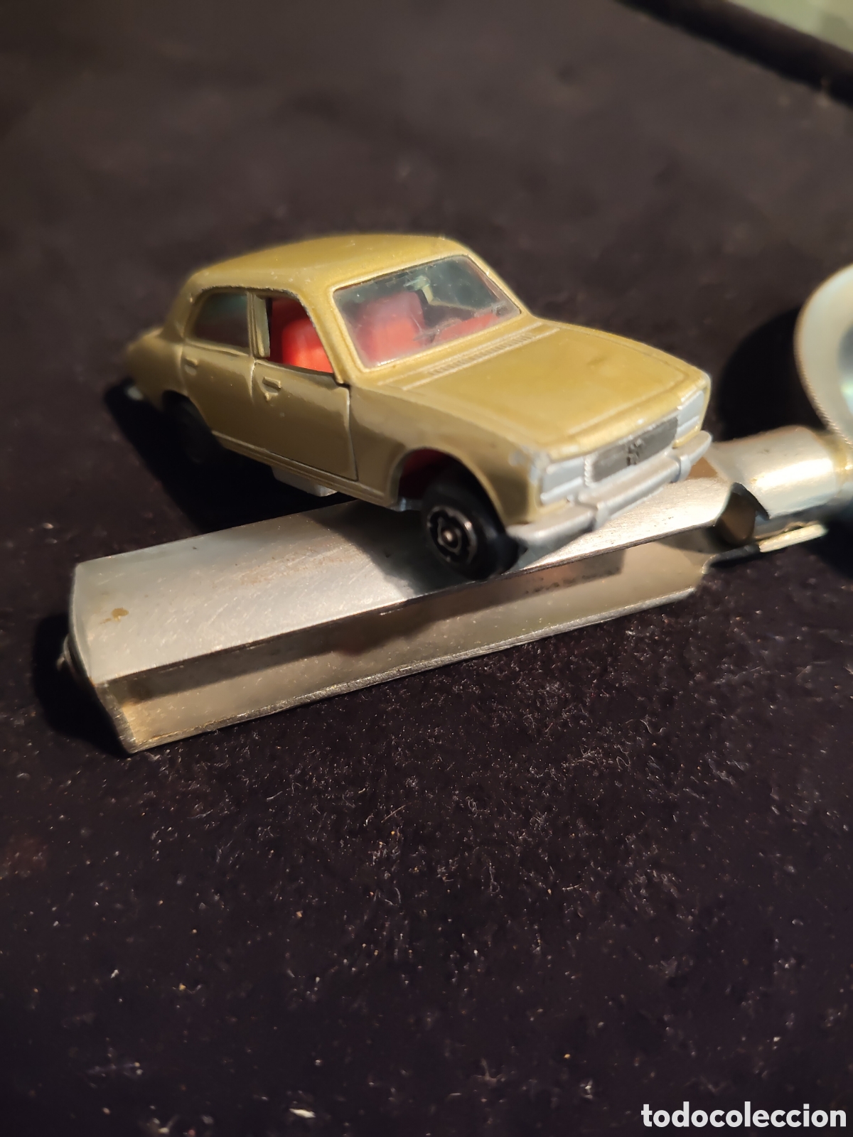 Coches a escala: Peugeot 504 Guisval en buen estado