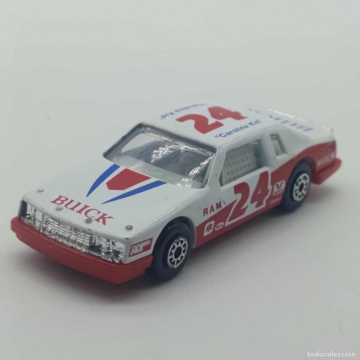 Coches a escala: Coche Maisto Buick LeSabre Stock Car - Escala 1/64 - Die-cast