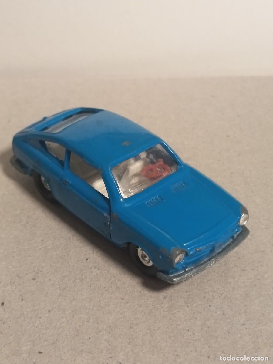 Coches a escala: COCHE METALICO ANTIGUO GUISVAL SEAT 850 FABRICADO EN ESPA&Ntilde;A