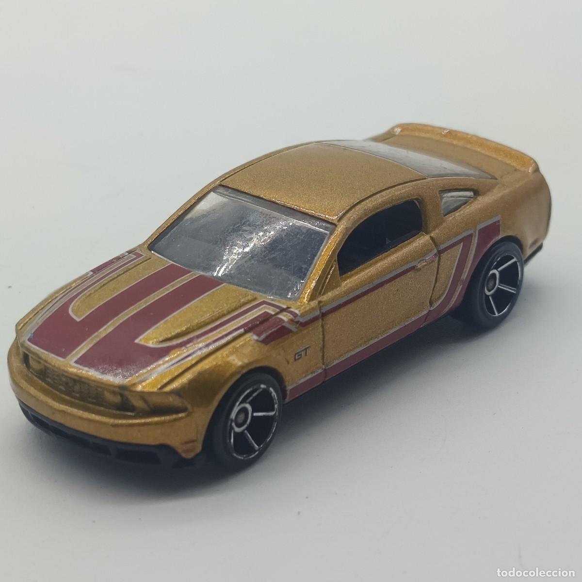 Coches a escala: Coche Hot Wheels 2010 Ford Mustang GT - Mattel - Escala 1/64 - Die-cast
