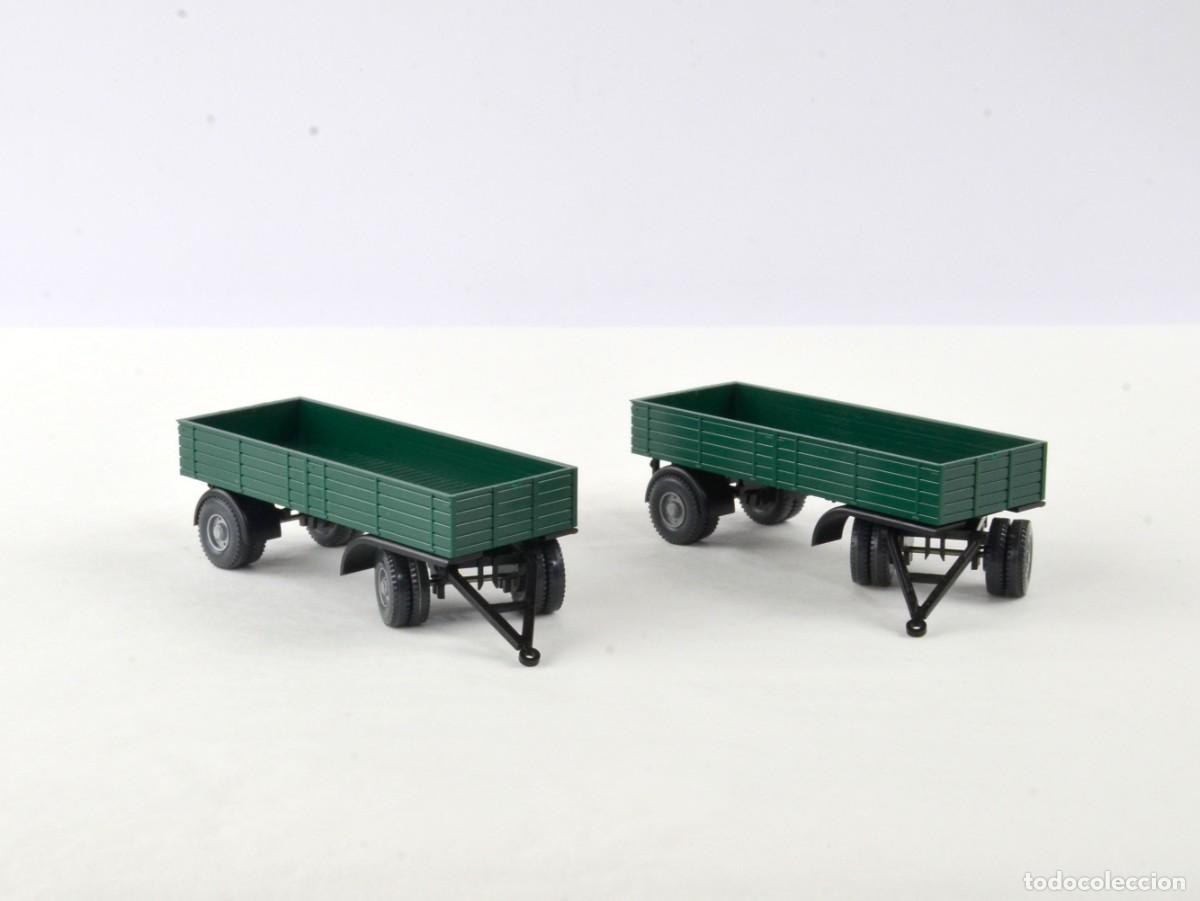 Coches a escala: Wiking Escala 1:87 H0 Lote de Dos Remolquea Agr&iacute;cola Verde