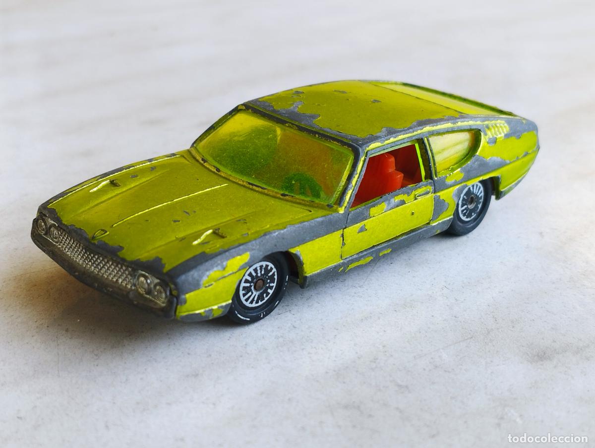 Coches a escala: LAMBHORGINI 400 GT DE SIKU 1,64