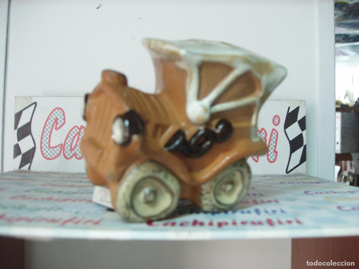 Coches a escala: COCHE CLASICO HUCHA DE CERAMICA MIDE 10 X 9 CM. BONITO