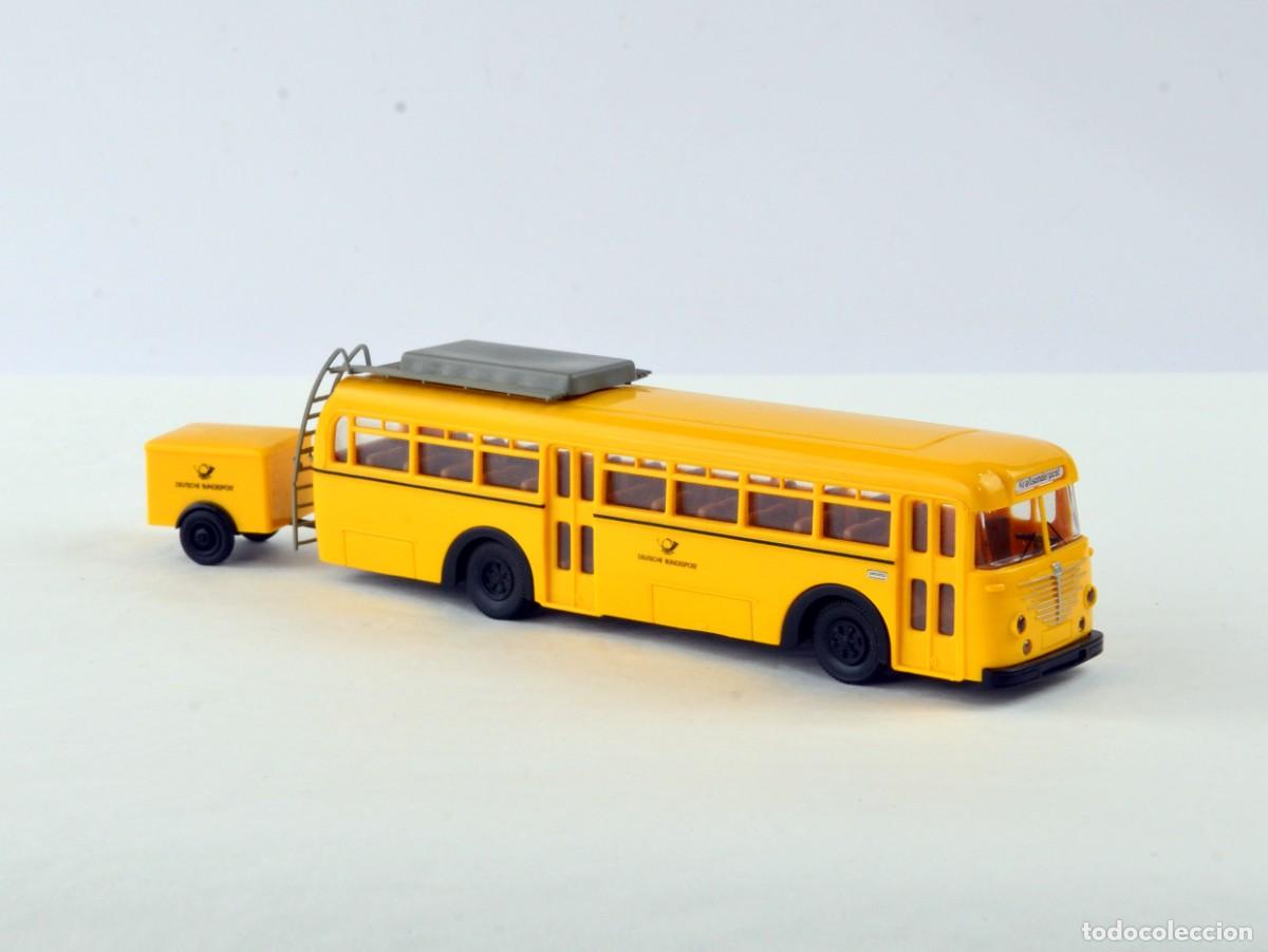 Coches a escala: Brekina Escala 1:87 H0 Autocar B&uuml;ssing 6500T DBP con Remolque de Equipaje