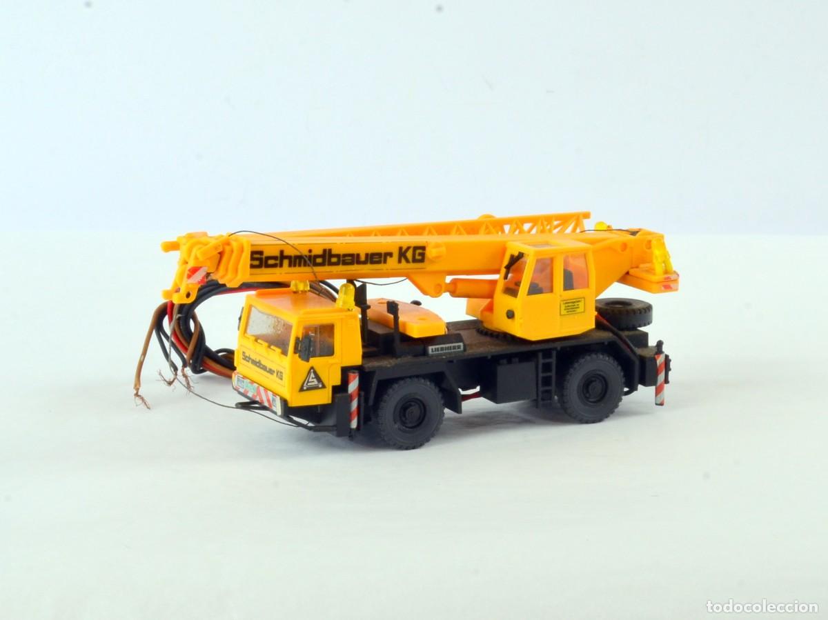 Coches a escala: Kibri Escala 1:87 H0 Gr&uacute;a M&oacute;vil Liebherr LTM 1025 2 Ejes Schmidbauer
