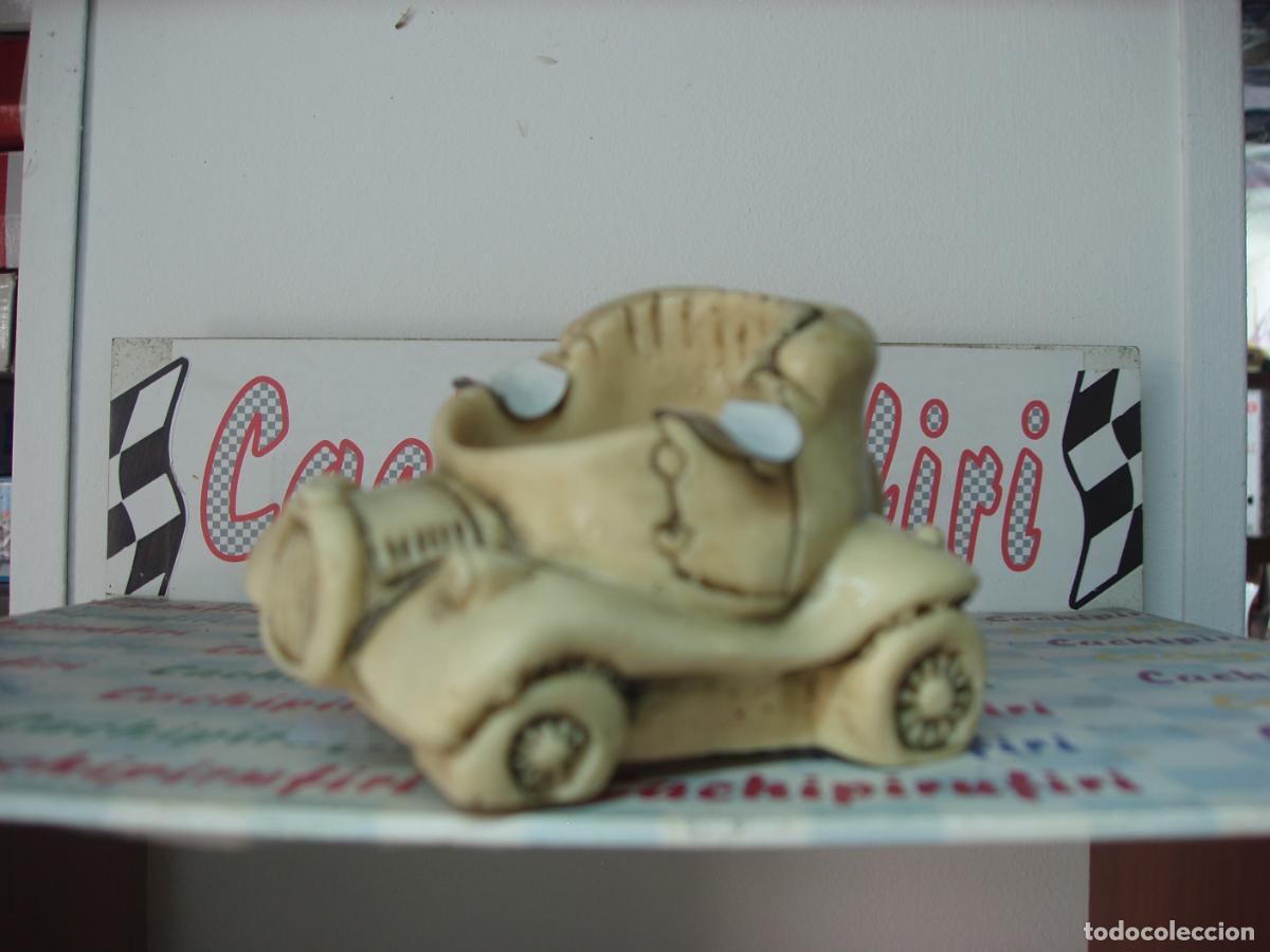 Coches a escala: COCHE CLASICO CENICERO DE TERRACOTA MIDE 10 X 7 CM. BONITO,RARO