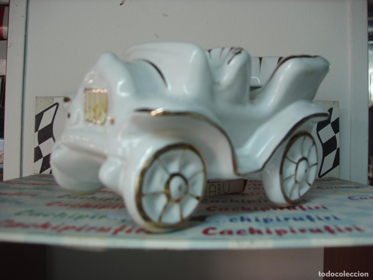 Coches a escala: COCHE CLASICO DE CERAMICA GUARDA JOYAS MIDE 18 X 10 CM. BONITO,RARO