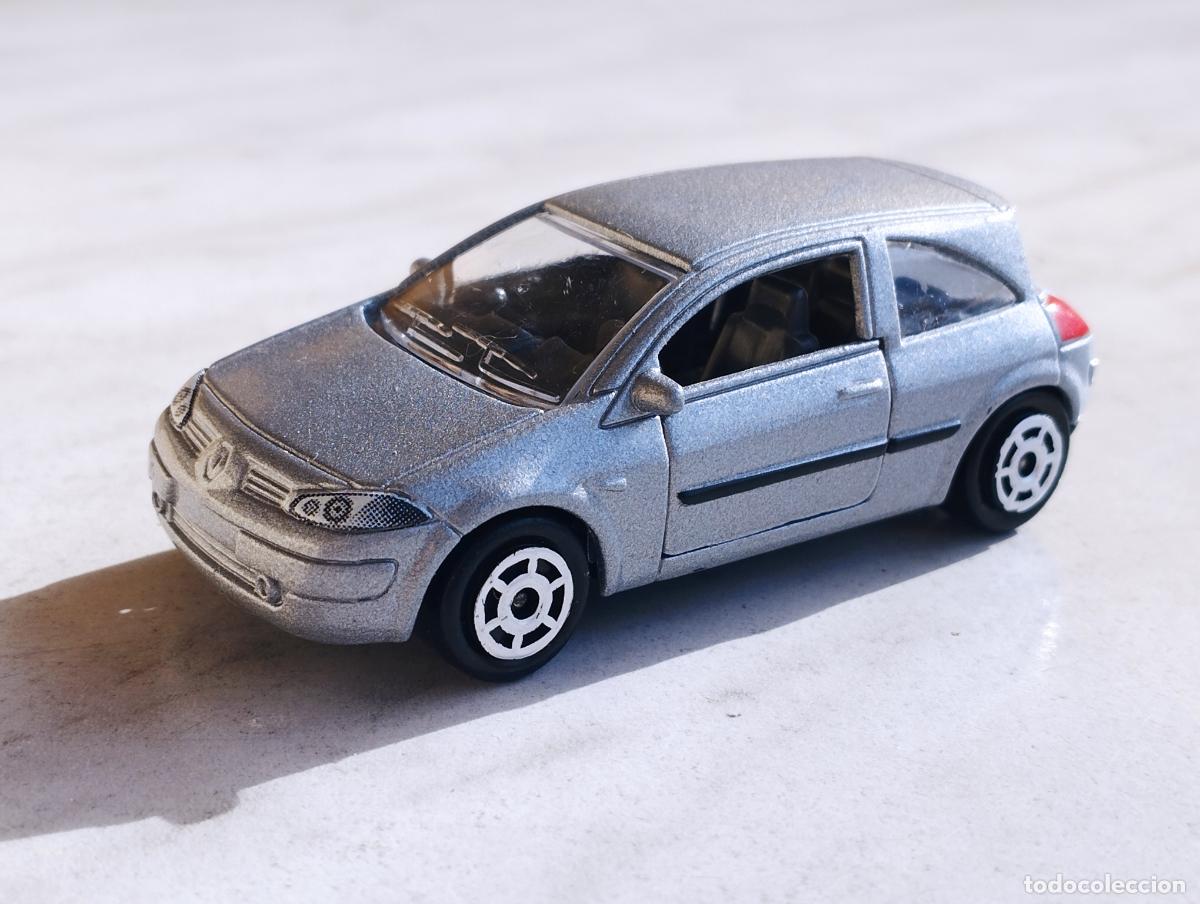 Coches a escala: RENAULT MEGANE DE MAJORETTE 1,64 MUY BUENO