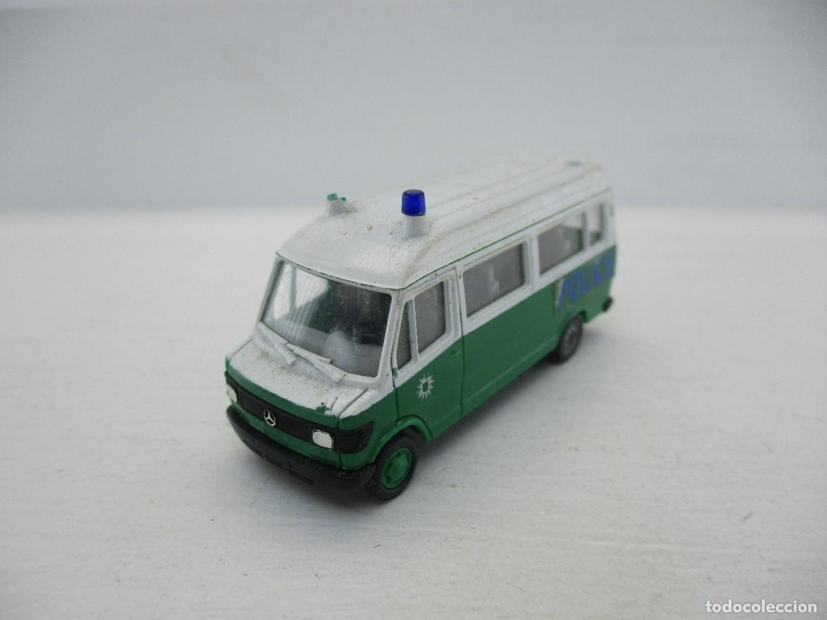 Coches a escala: COCHE ESCALA 1:87 REF B&Ntilde;