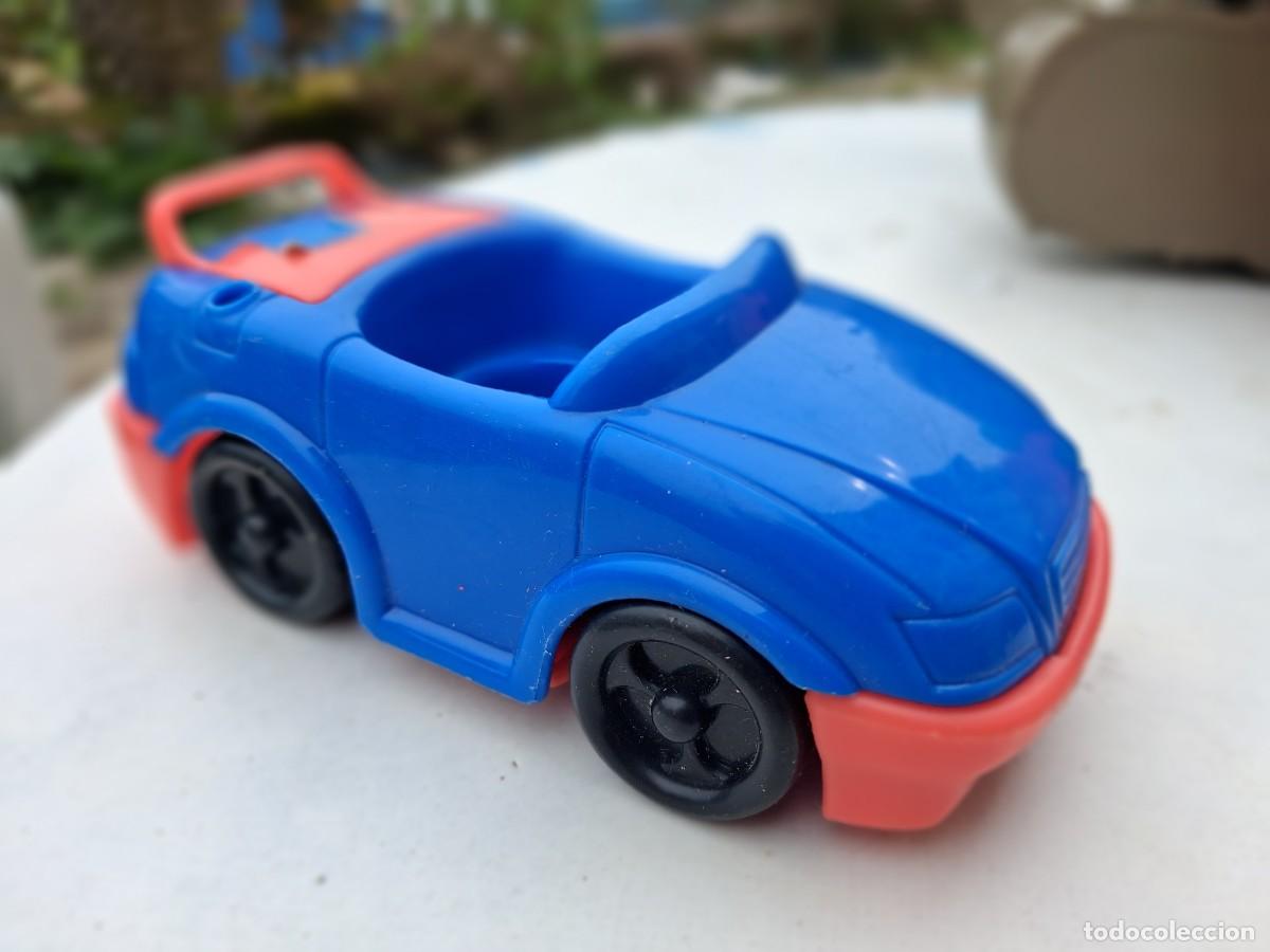 Coches a escala: Deportivo descapotable - para incorporarle piloto Coman Boys o similar - 12 por 6 cms