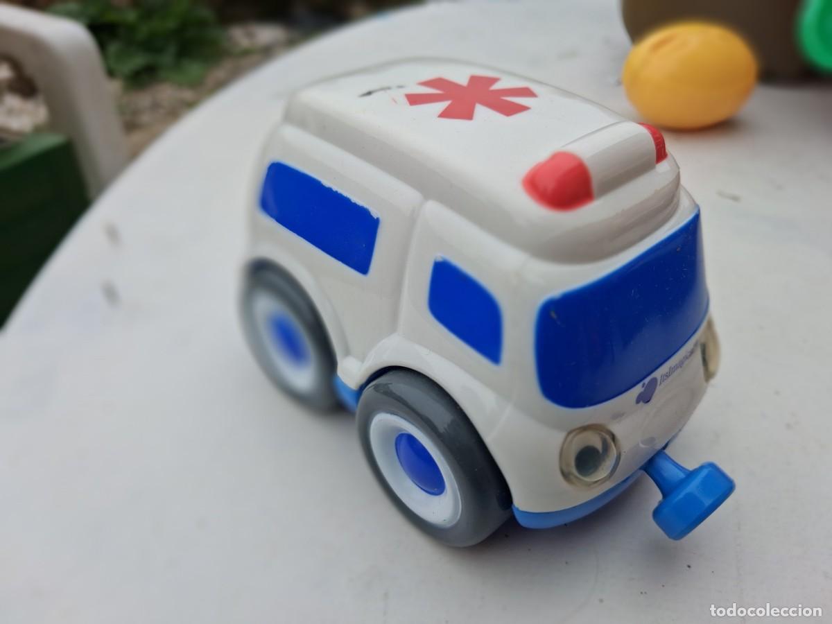 Coches a escala: Coche Fantas&iacute;a Ambulancia - Automovil Itsmagical imaginarium - 11 por 6 por 6 cms