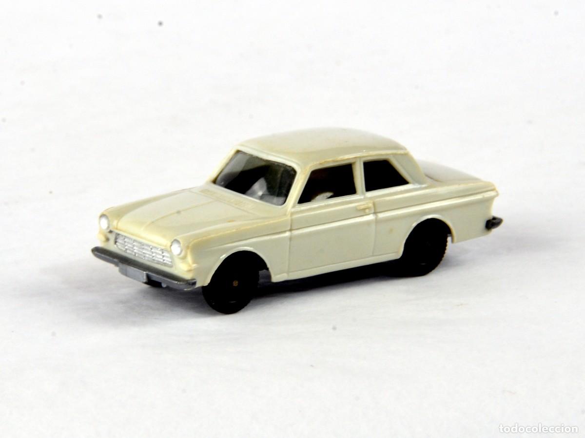 Coches a escala: Wiking Escala 1:87 H0 Antiguo Ford Taunus 12M P4, 1965 - 69, Enganche, Blanco