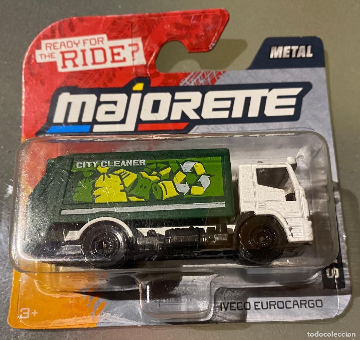 Coches a escala: Coche diecast, metal. Iveco Eurocargo cami&oacute;n basura. Escala 1:64. Marca Majorette. Nuevo en bl&iacute;ster.