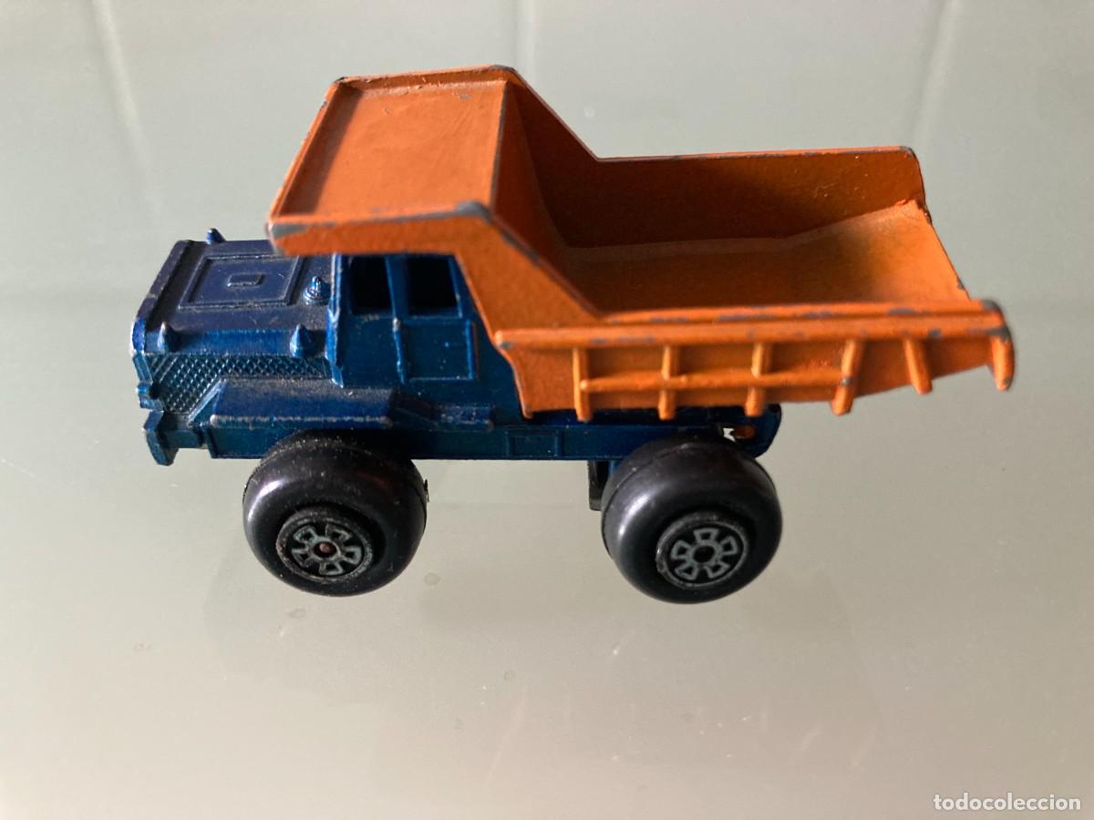Coches a escala: CAMION VOLQUETE &ndash; GUISVAL &ndash; SIN CAJA