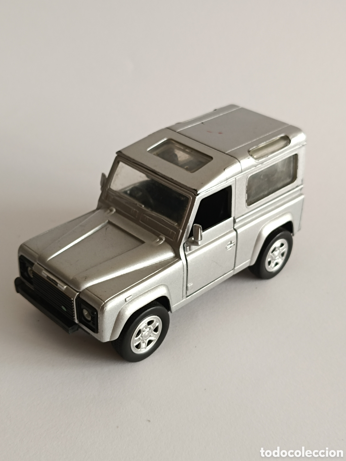 Coches a escala: Land Rover Defender gris 2004 NewRay - Foto 1