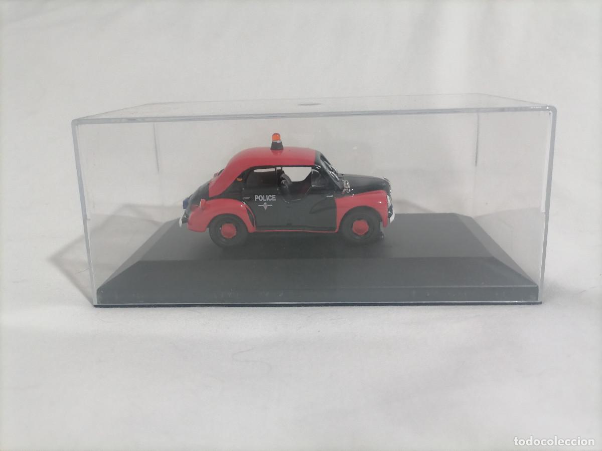 Coches a escala: Renault 4CV Polic&iacute;a 1:43 - Foto 2