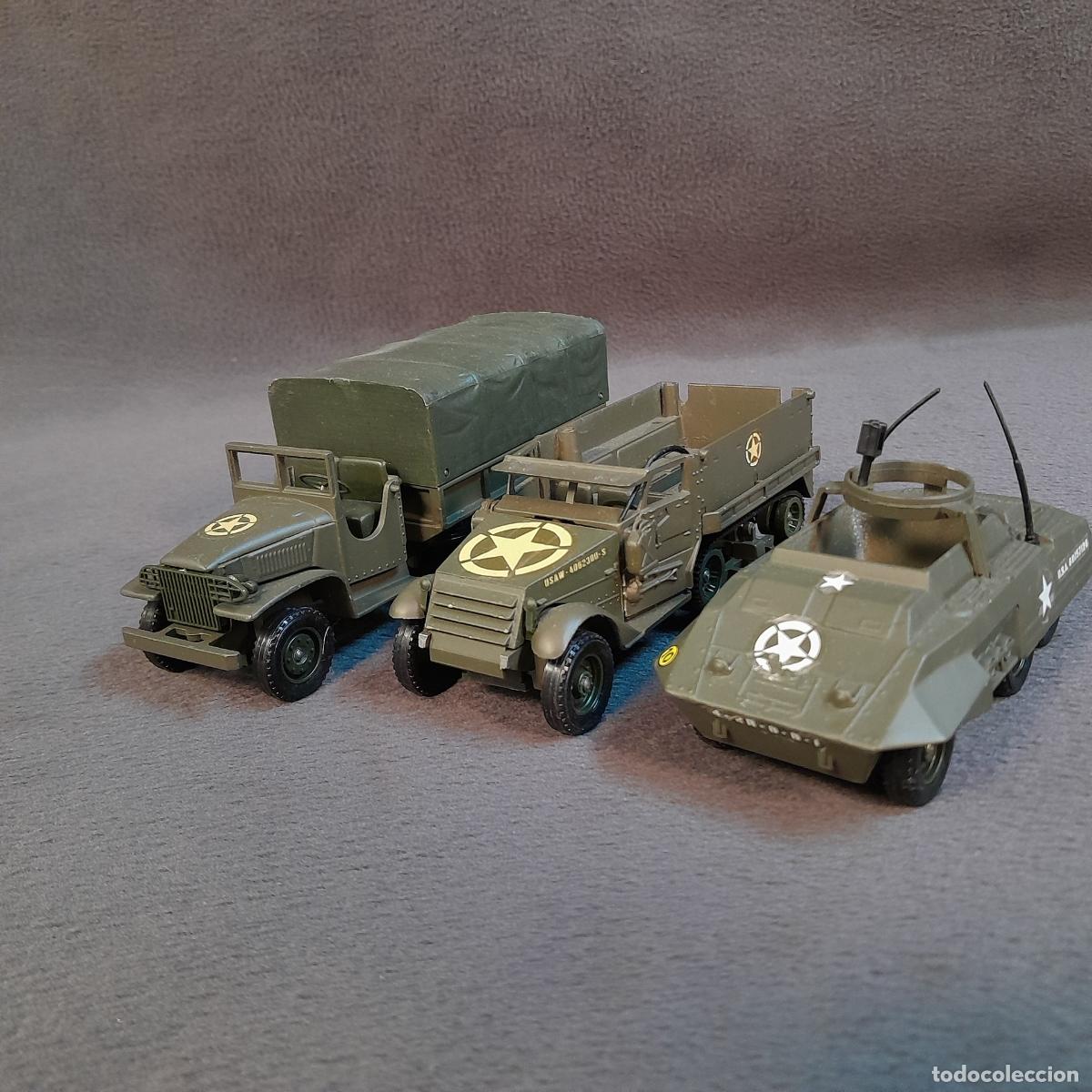 Model Cars: CH-332. CAMI&Oacute;N MILITAR GMC CCKW CON TOLDADO, SEMIORUGA M3 Y VEH&Iacute;CULO BLINDADO S&Oacute;LIDO, SIGLO XX