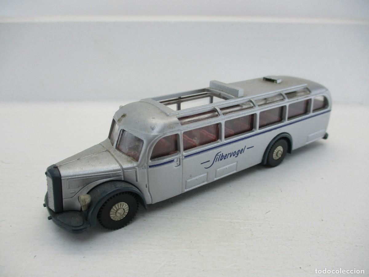 Coches a escala: AUTOBUS ESCALA 1:87 REF C-8