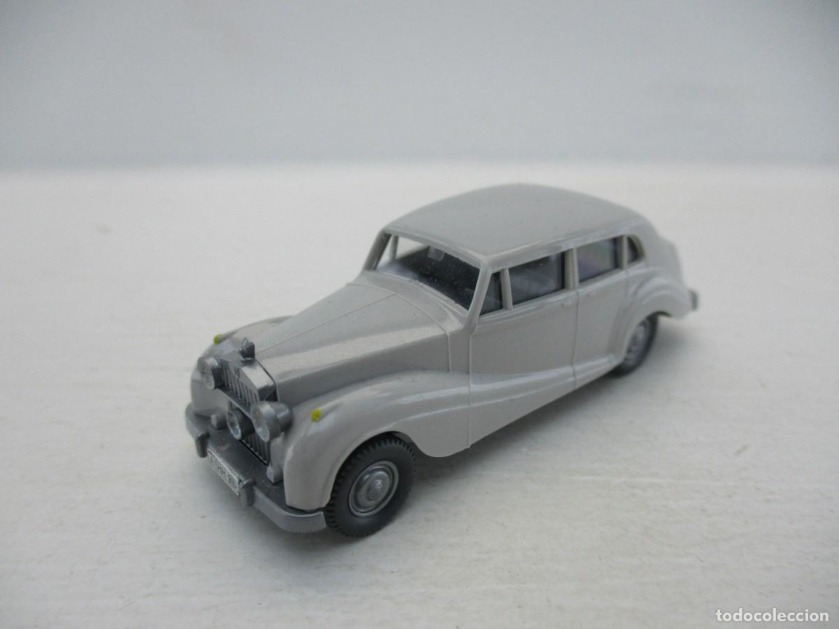 Coches a escala: COCHE ESCALA 1:87 REF C-5