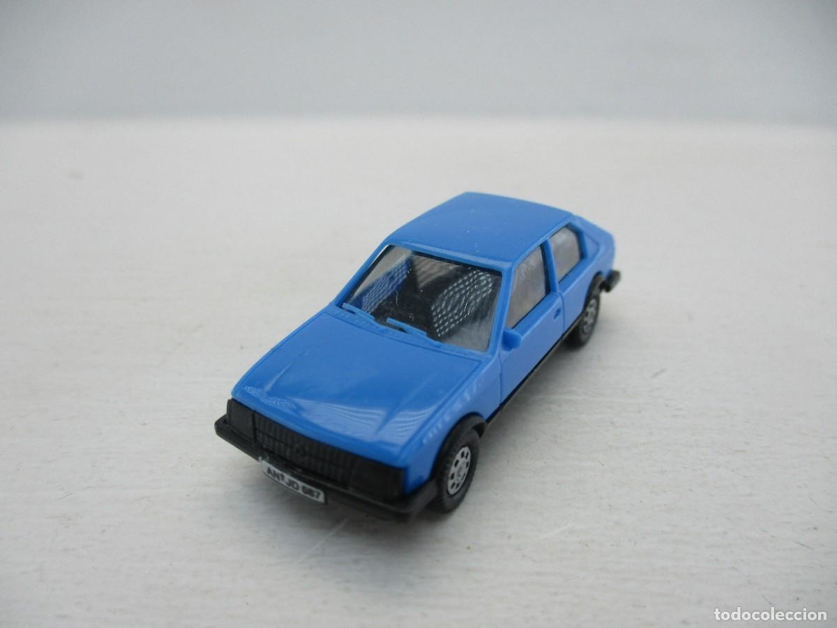 Coches a escala: COCHE ESCALA 1:87 REF C-5
