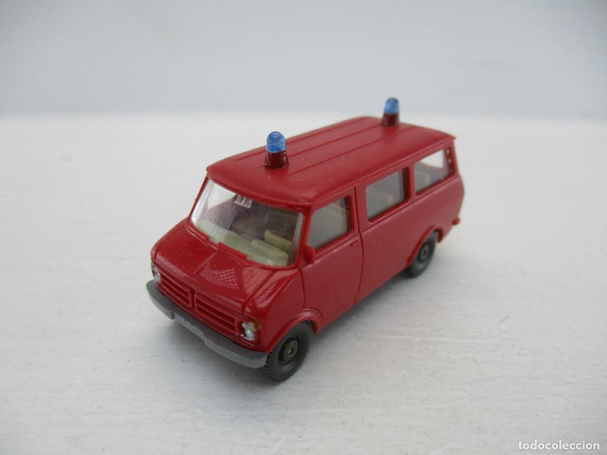 Coches a escala: COCHE ESCALA 1:87 REF C-5