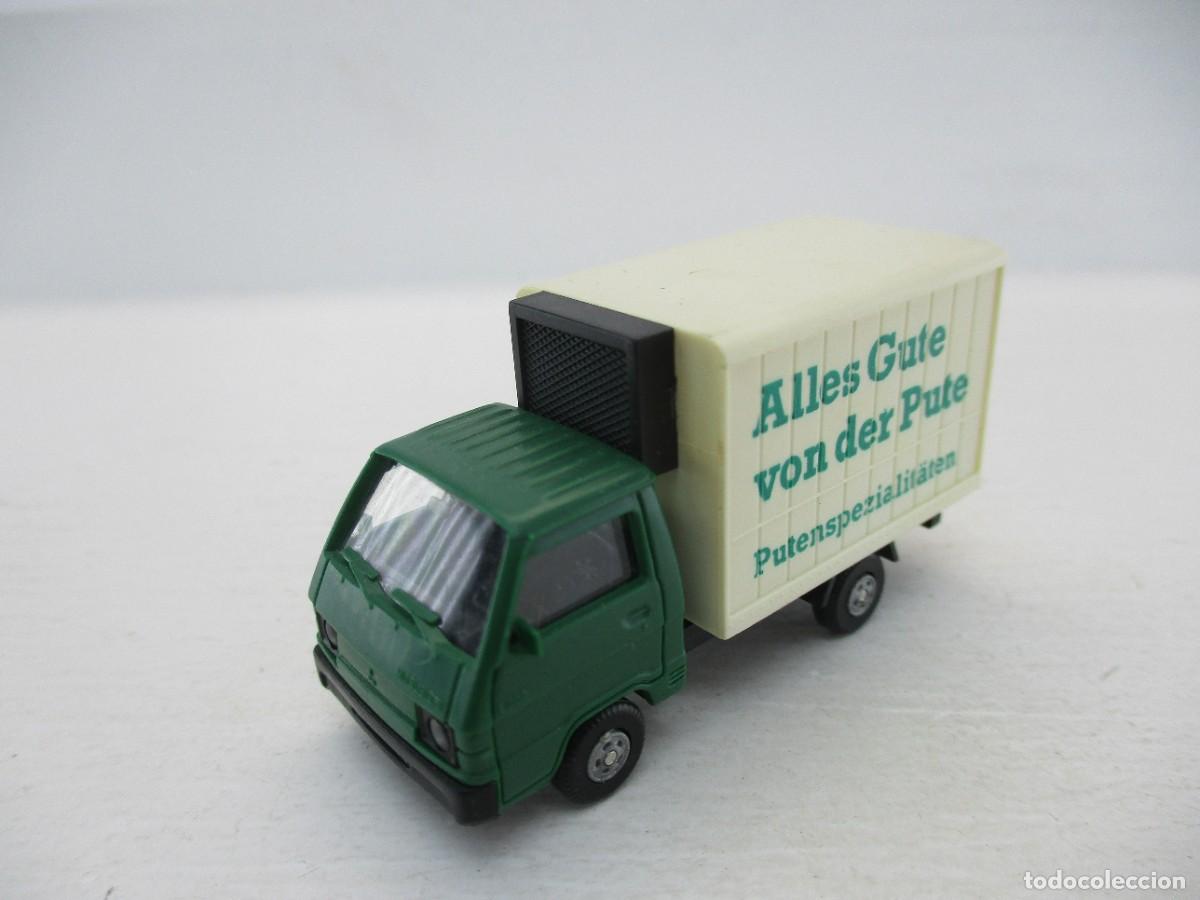 Coches a escala: COCHE ESCALA 1:87 REF C-5