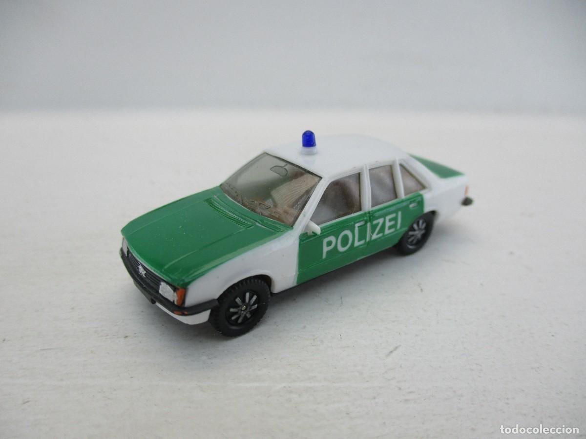 Coches a escala: COCHE ESCALA 1:87 REF C-5 - Foto 1