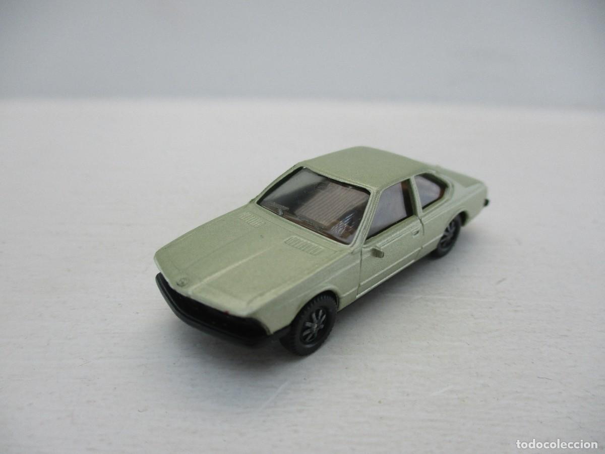 Coches a escala: COCHE ESCALA 1:87 REF C-5
