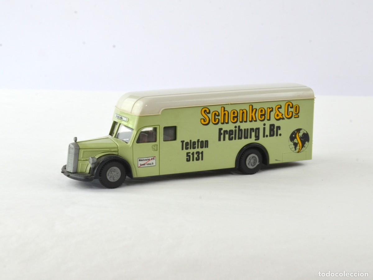 Coches a escala: Brekina Escala H0 1:87 Mercedes Benz O6600 Schenker Freiburg
