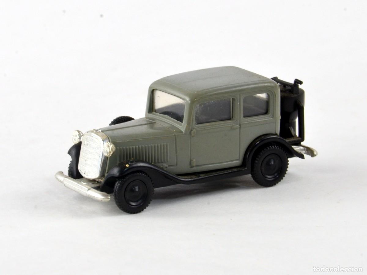 Coches a escala: Brekina Escala 1:87 H0 Opel P4 con Gasificador de Madera
