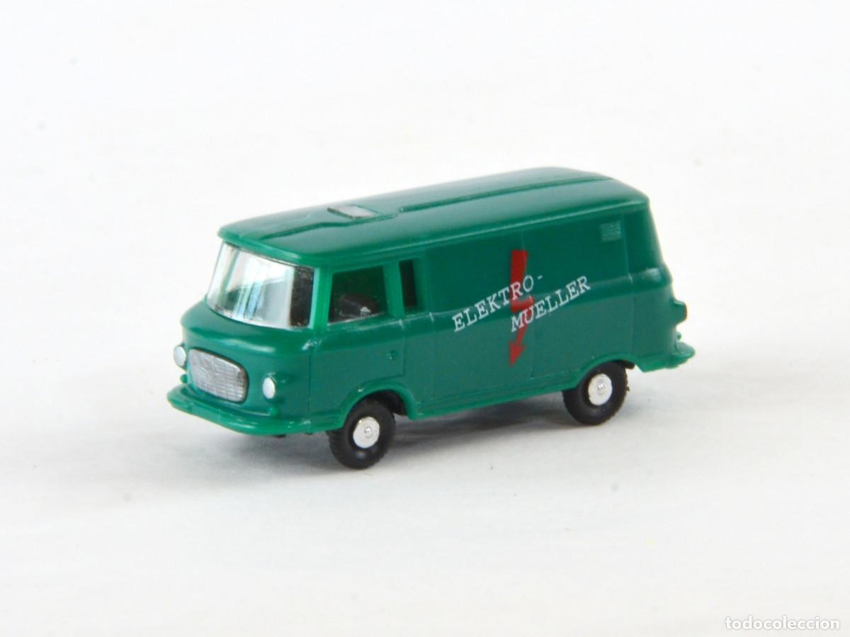 Voitures &agrave; l'&eacute;chelle: Tillig Escala TT 1:120 Ambulancia Barkas B1000 Elektro-M&uuml;ller