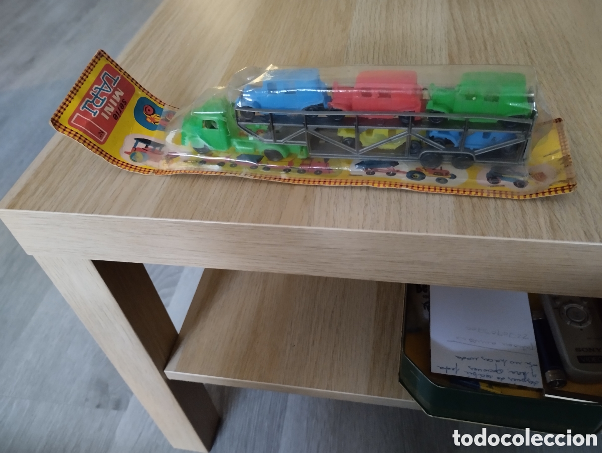 Coches a escala: Cami&oacute;n de coches con coches - Foto 1