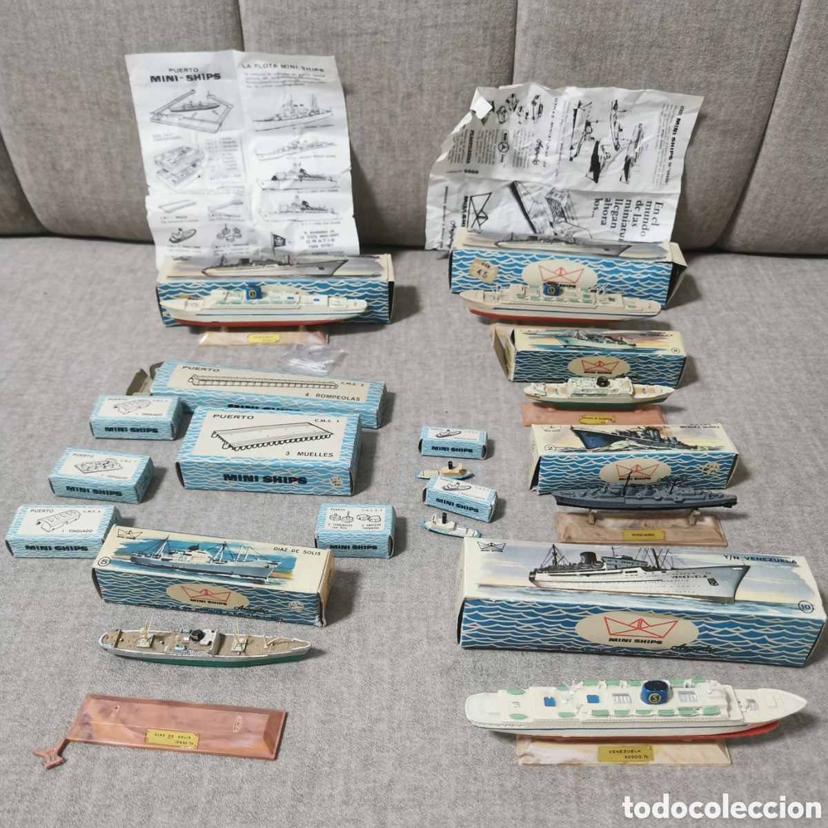 Modellautos: LOTE DE MINIATURAS DE BARCOS A ESCALA 1/1200 AGUAPLAS MINI SHIPS MINI CARS