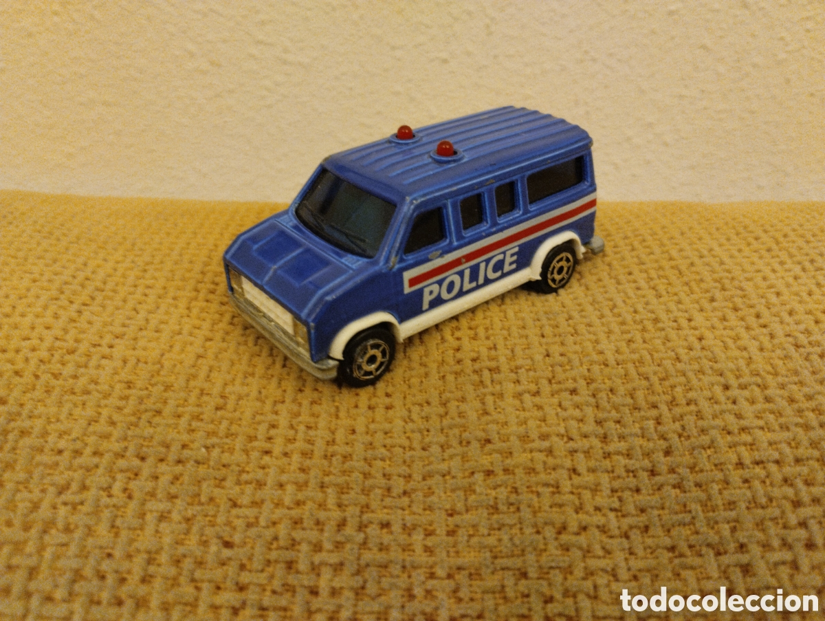 Carros em escala: Fourgon Majorette antiguo
