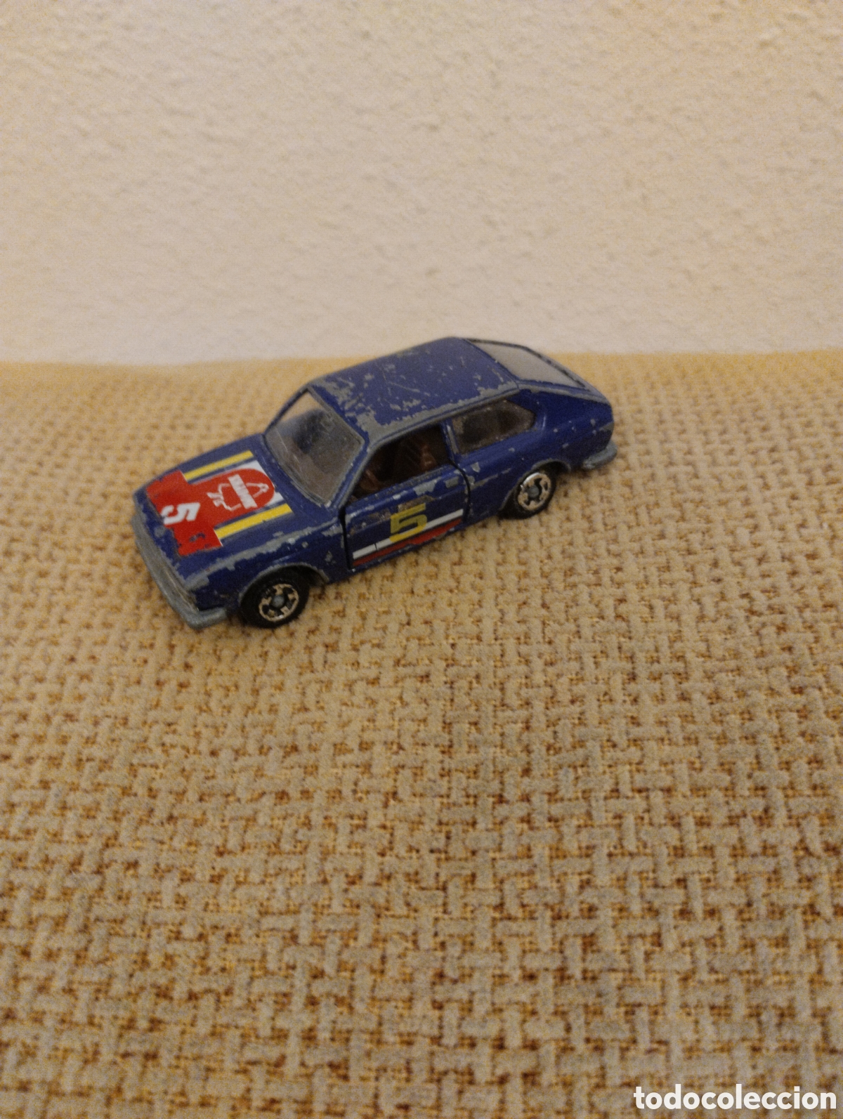 Model Cars: Coche SEAT 128-3P MIRA