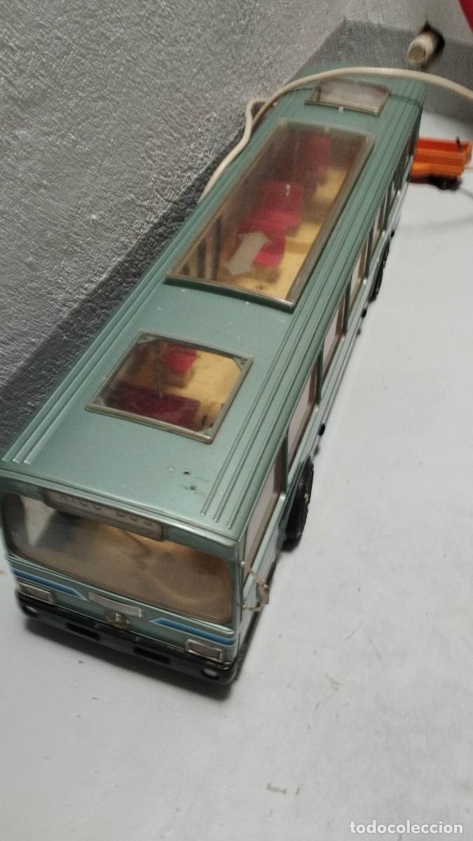 Auto in scala: Juguete autobus rico