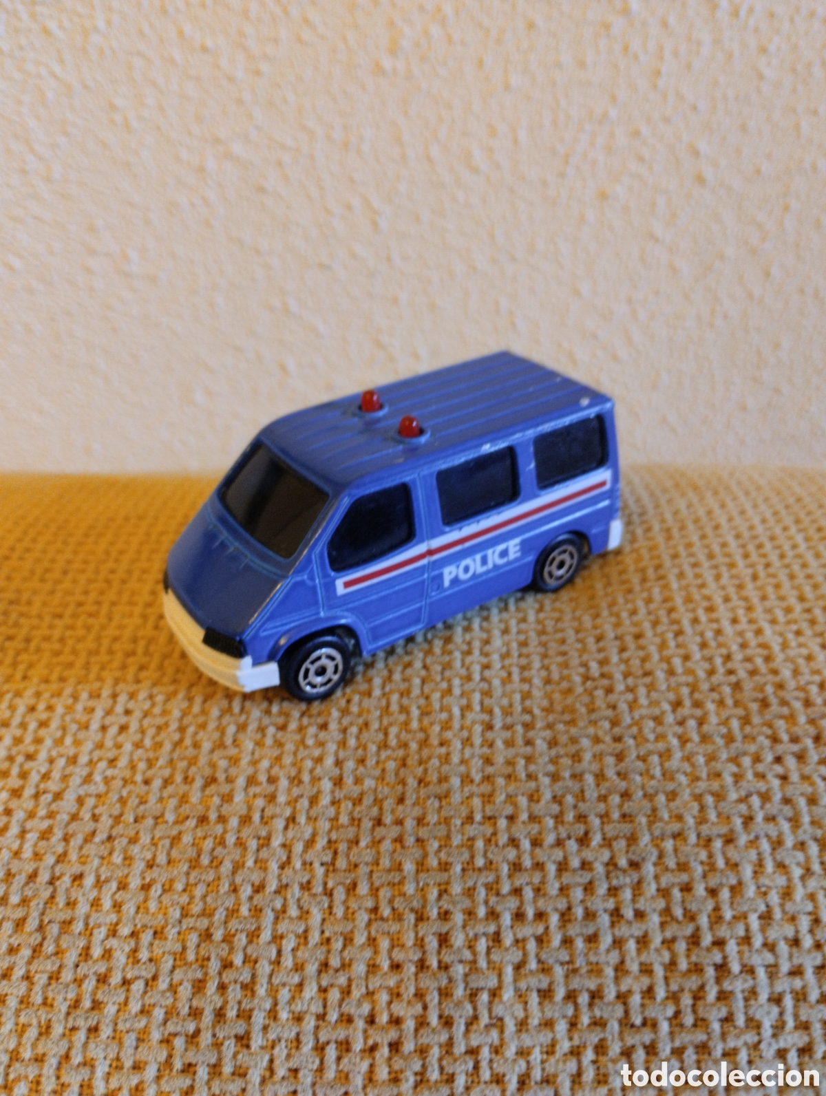 Coches a escala: Furgon Police Sonic Flashers