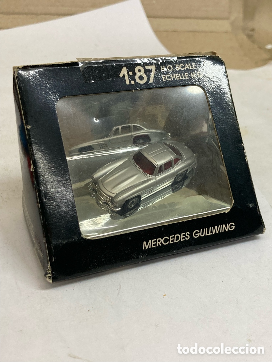 Model Cars: Miniatura Mercedes-Benz 300 SL &rdquo;Gullwing&rdquo; (Ala de Gaviota), fabricada por la marca Monogram