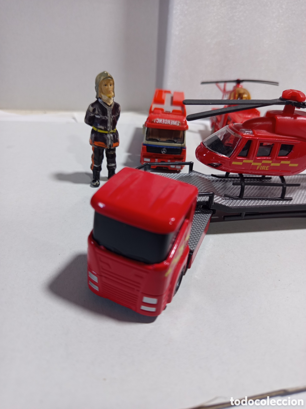 Coches a escala: Varios veh&iacute;culos de bomberos - Foto 2