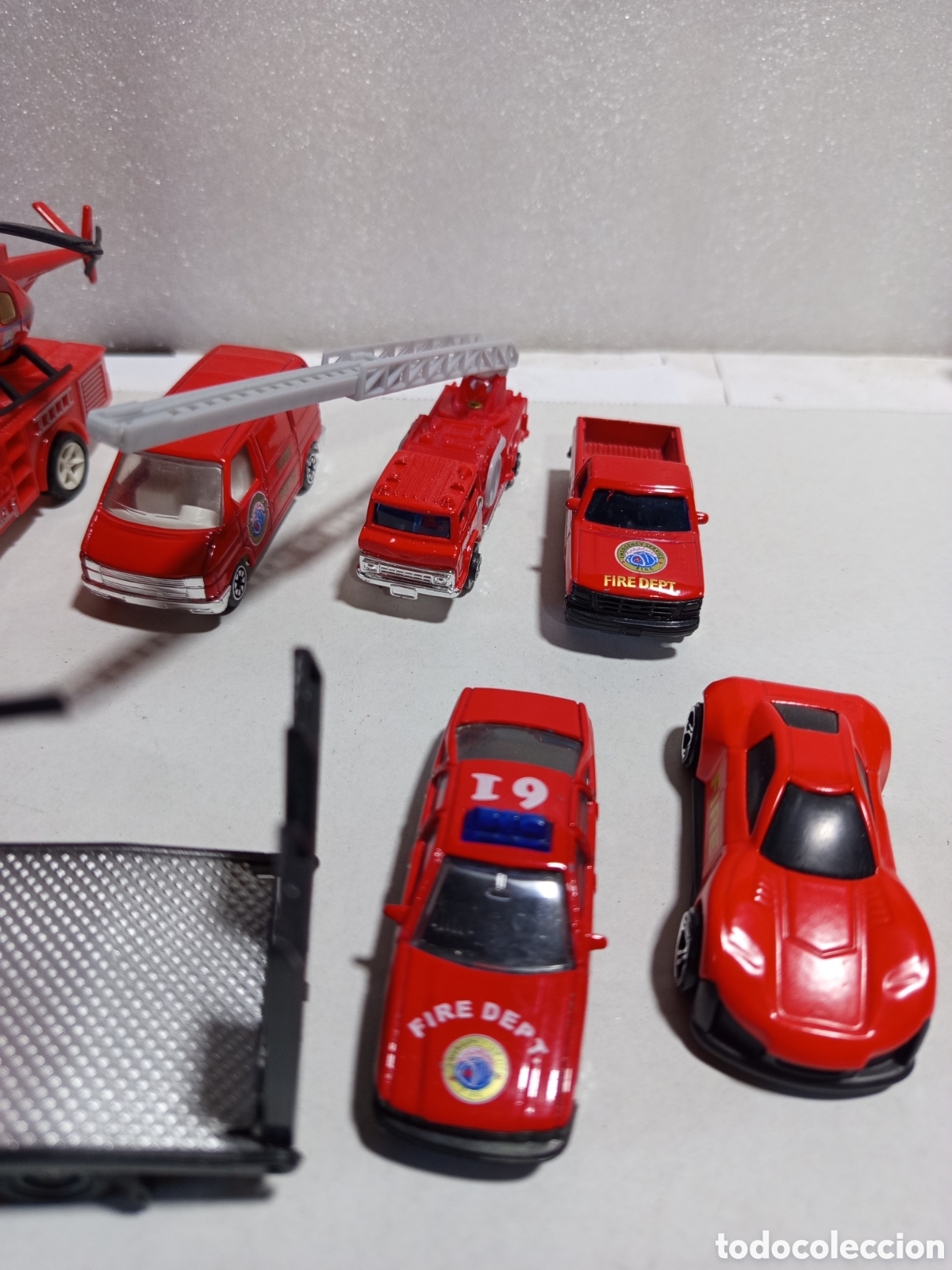 Coches a escala: Varios veh&iacute;culos de bomberos - Foto 4