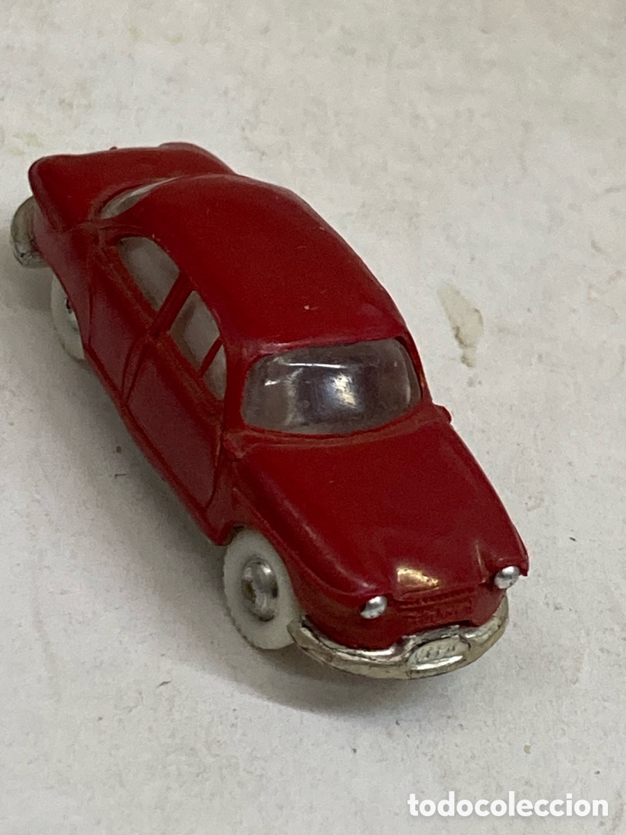 Model Cars: Coche miniatura del Panhard PL 17 fabricada por Norev a escala 1/43