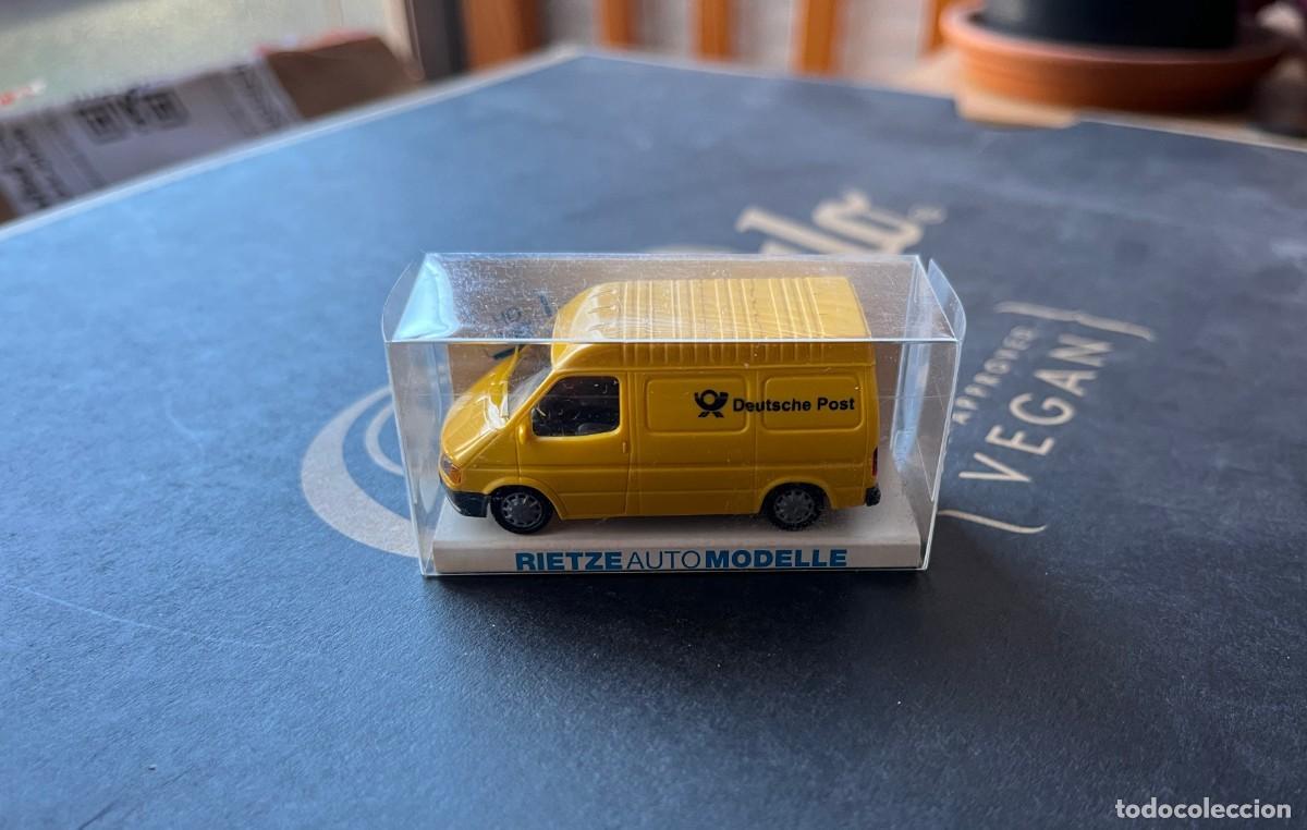 Auto in scala: Ford Transit Deutsche Post Rietze 1:87