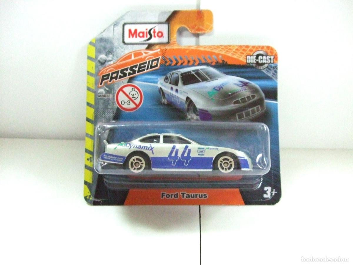 Modellautos: FORD TAURUS MAISTO DIE-CAST 1:64 APROX. A&Ntilde;O 2024 - DYNAMIX COCHE CAR - BL&Iacute;STER EN PORTUGU&Eacute;S