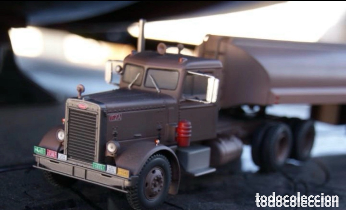 Coches a escala: Peterbilt 281 (1957) &rdquo;The Duel&rdquo; Flammable - Cami&oacute;n Cisterna Altaya 1:43 - Caja Original.muy buscado