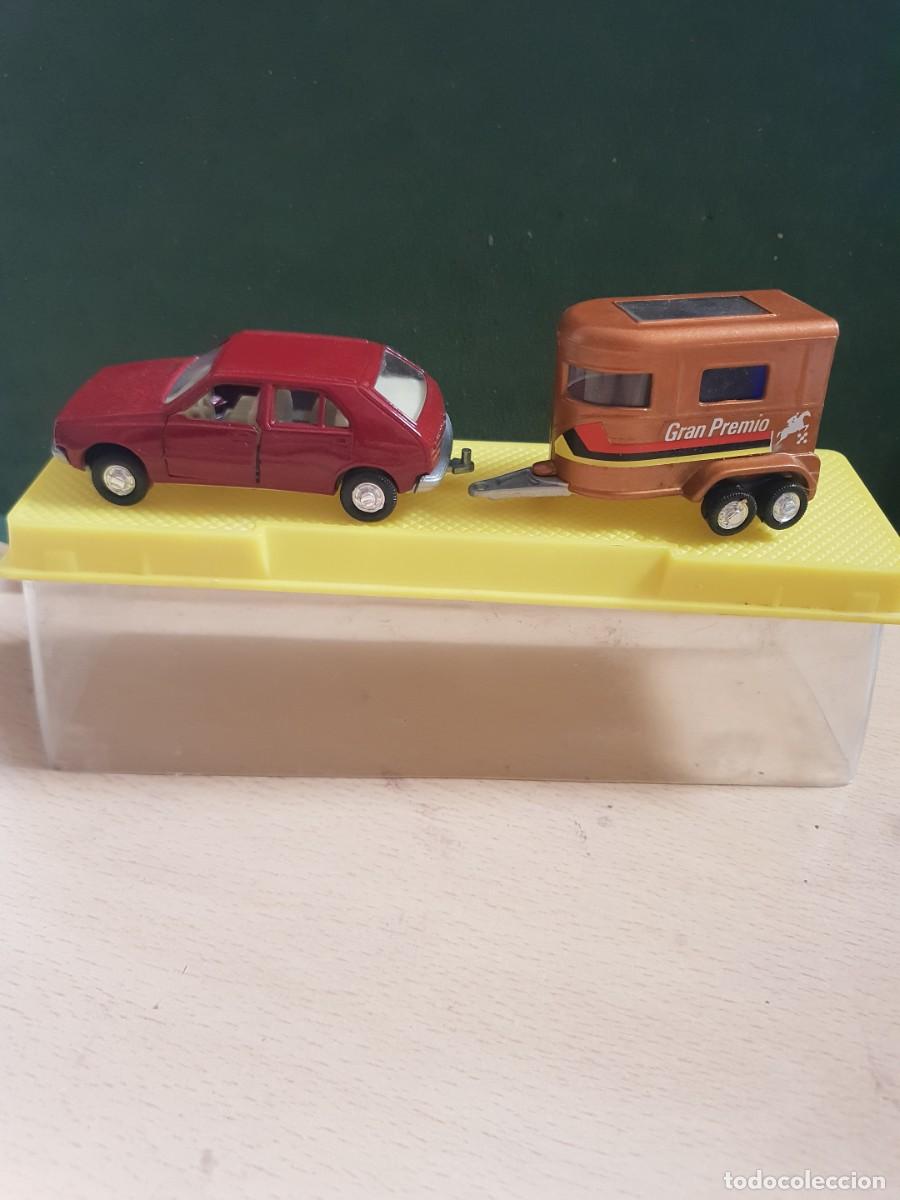 Coches a escala: Renault 18 gts con remolque de MIRA gran premio