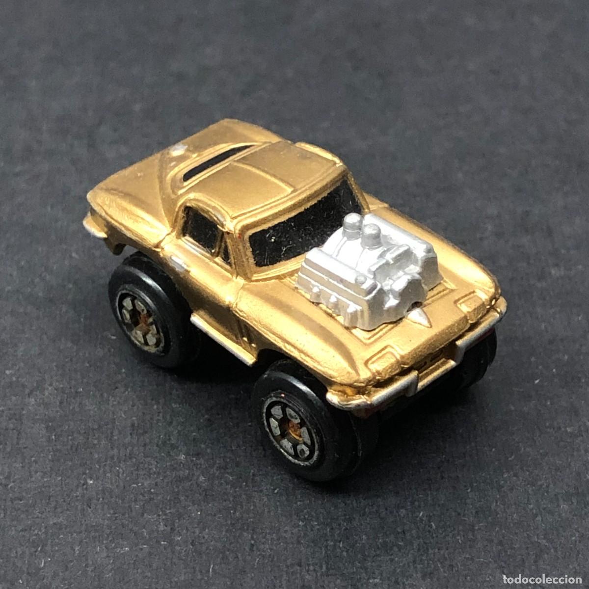 Coches a escala: COCHE - DORADO - CARRERAS - COCHE DE JUGUETE / 1182