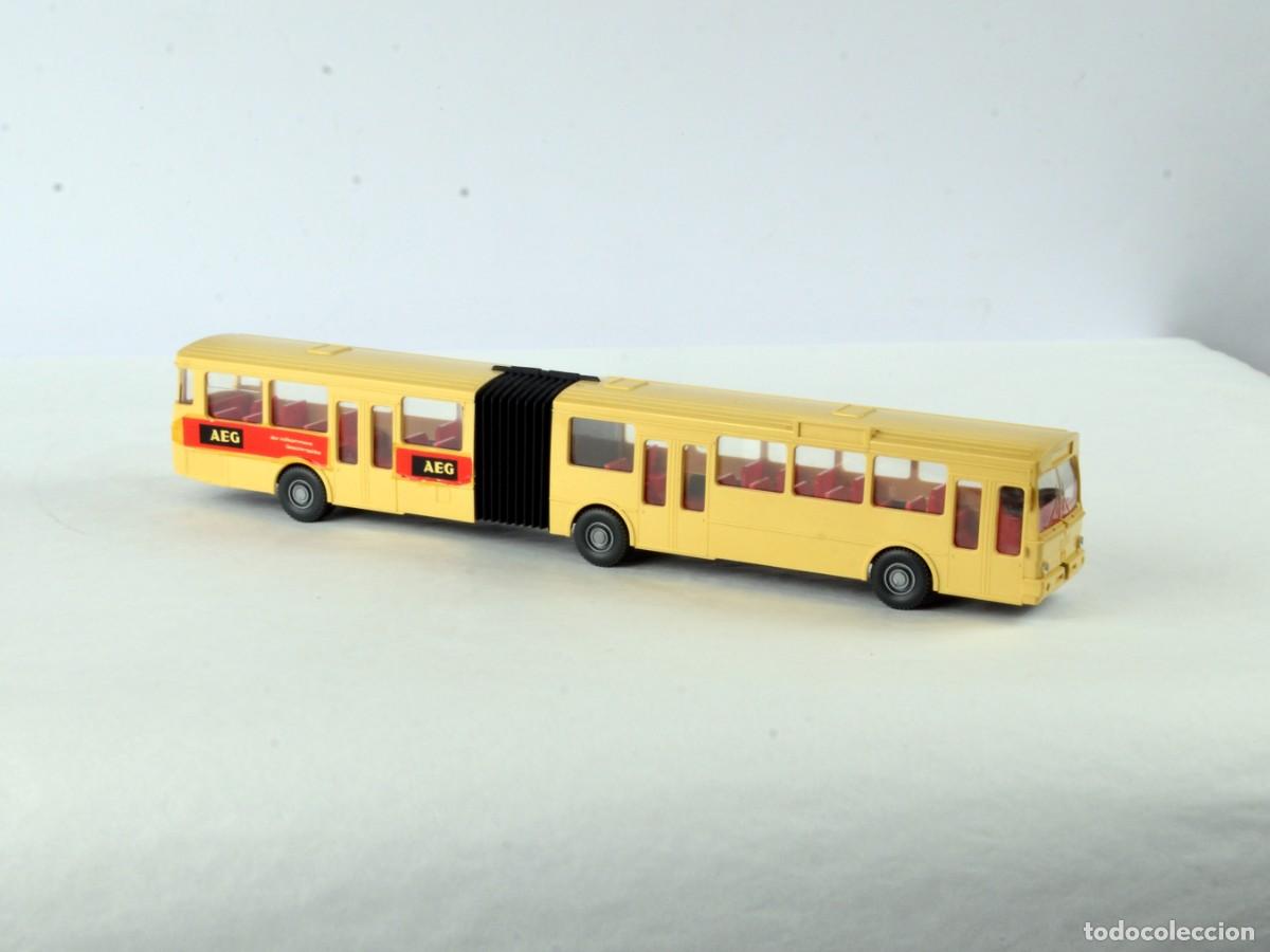 Coches a escala: Wiking Escala 1:87 H0 Autob&uacute;s Articulado Mercedes Benz O305G AEG Impecable con Caja