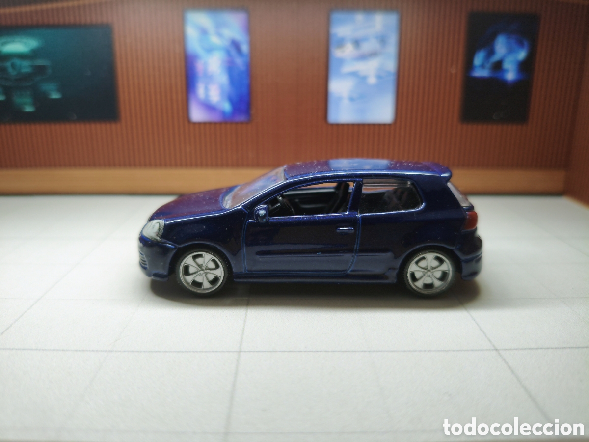 Coches a escala: Bburago - Volkswagen R32 - Foto 4