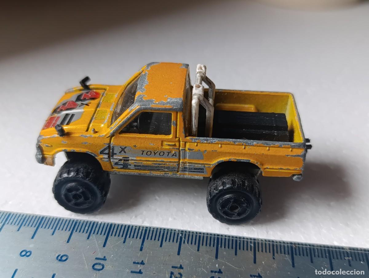 Coches a escala: TOYOTA 4X4 PICK-UP - ESC. 1/56 - MAJORETTE - COCHE