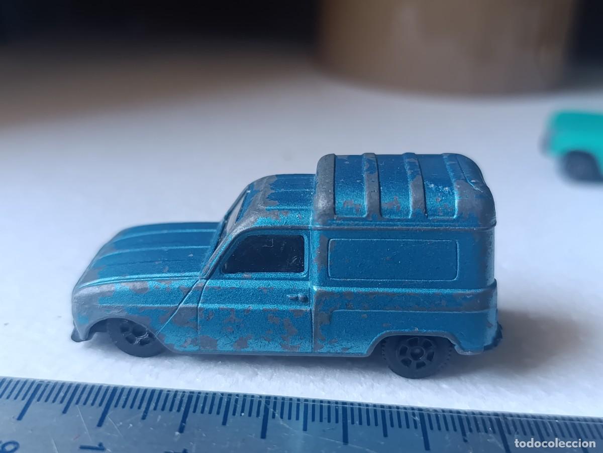 Coches a escala: RENAULT 4F - ESC. - ESPA&Ntilde;A - PILEN - ( FALTA PUERTA TRASERA ) - COCHE